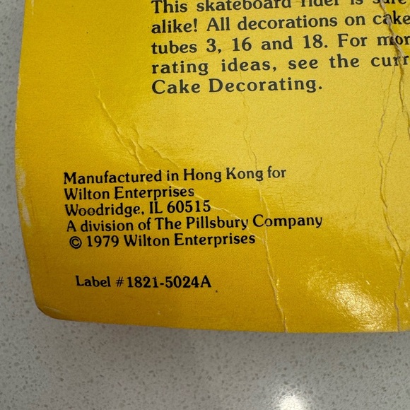 Vintage Wilton Cake Topper Skateboard Stunt Rider Skateboarder 1979 70s - Picture 8 of 10